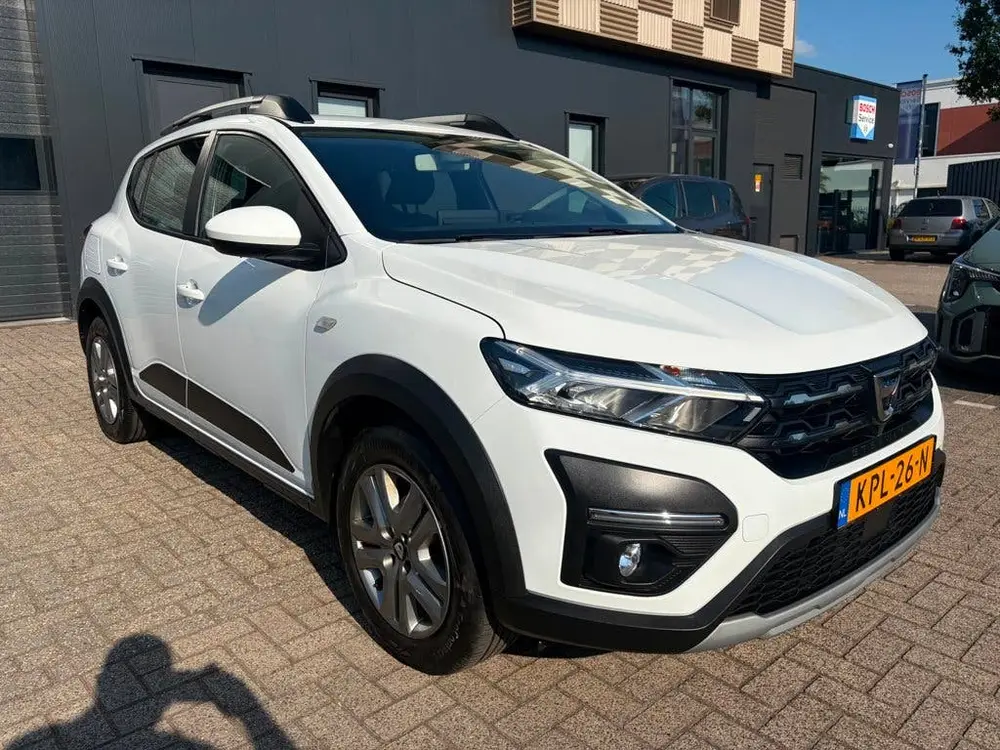 Dacia Sandero 1.0 TCe 90 Essential uit 2021, foto 4