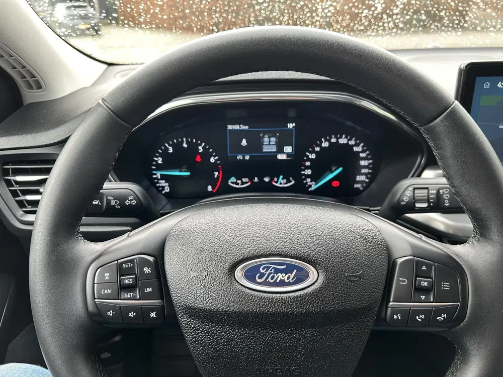 Ford Focus 1.0 EcoBoost Hybrid Titanium uit 2024, foto 20