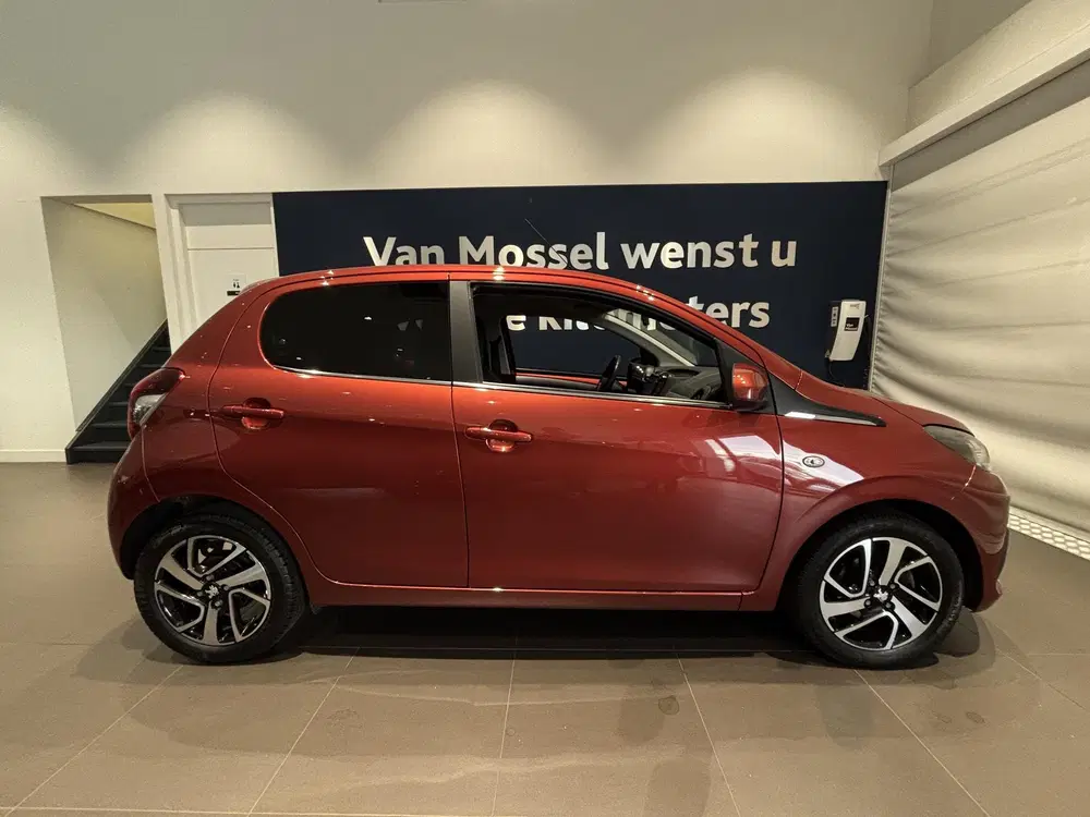 Peugeot 108 1.0 e-VTi Allure uit 2021, foto 3