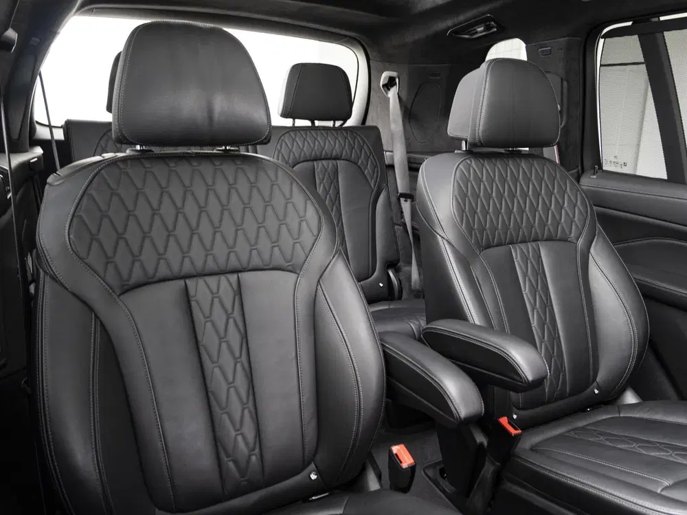 BMW X7 M60i xDrive uit 2023, foto 10