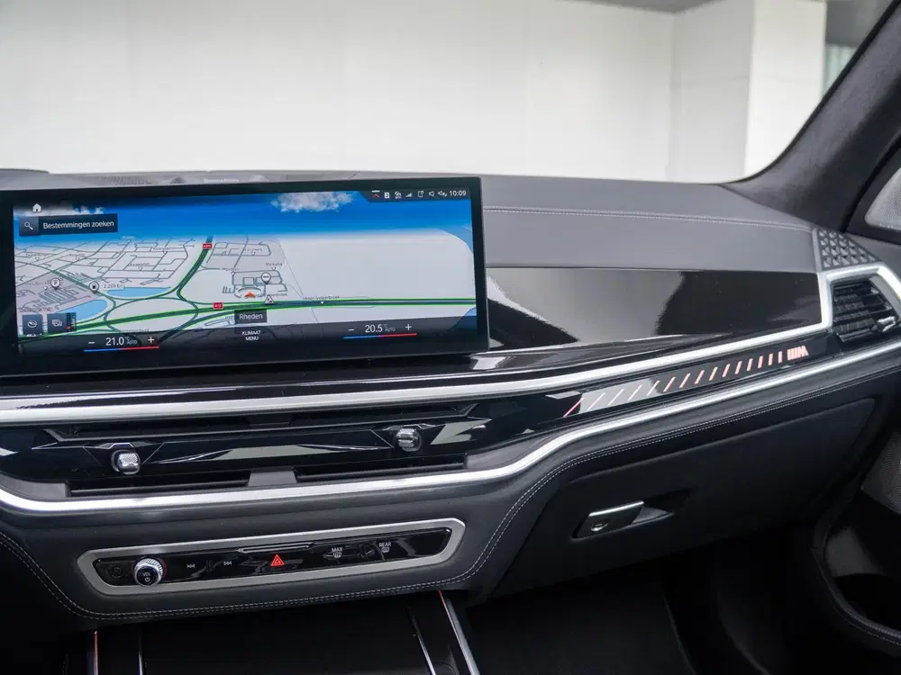 BMW X7 M60i xDrive uit 2023, foto 11