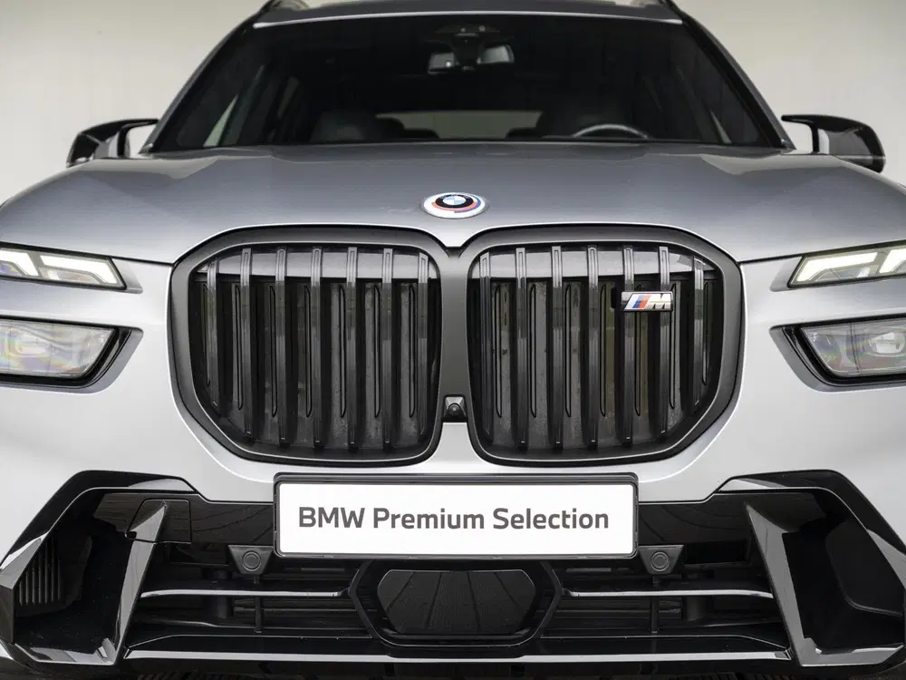 BMW X7 M60i xDrive uit 2023, foto 17