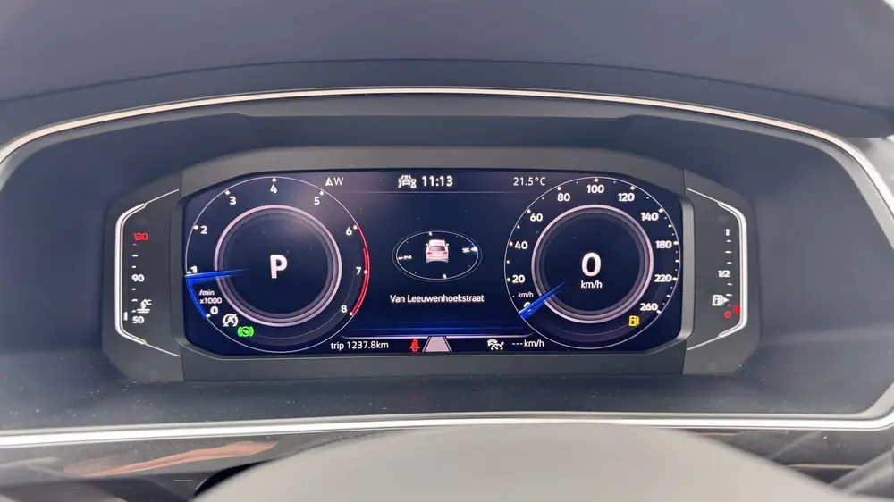 Volkswagen Tiguan 1.5 TSI R-Line Business+ DSG Panoramadak | uit 2021, foto 19