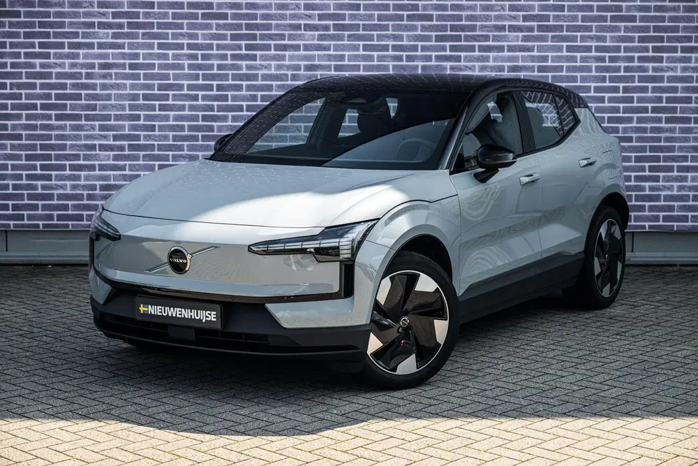 Volvo EX30 Single Motor Extended Range Plus 69 kWh uit 2024, foto 13