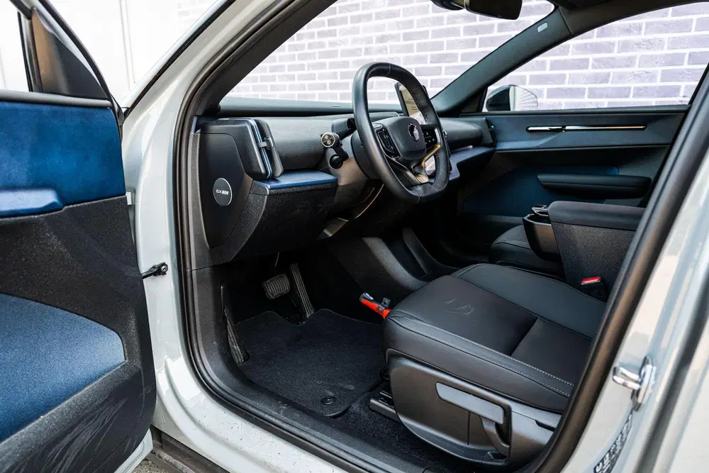 Volvo EX30 Single Motor Extended Range Plus 69 kWh uit 2024, foto 15