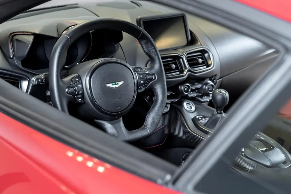 Aston Martin Vantage Coupe | Manual | Carbon Fibre Package | uit 2019, foto 10