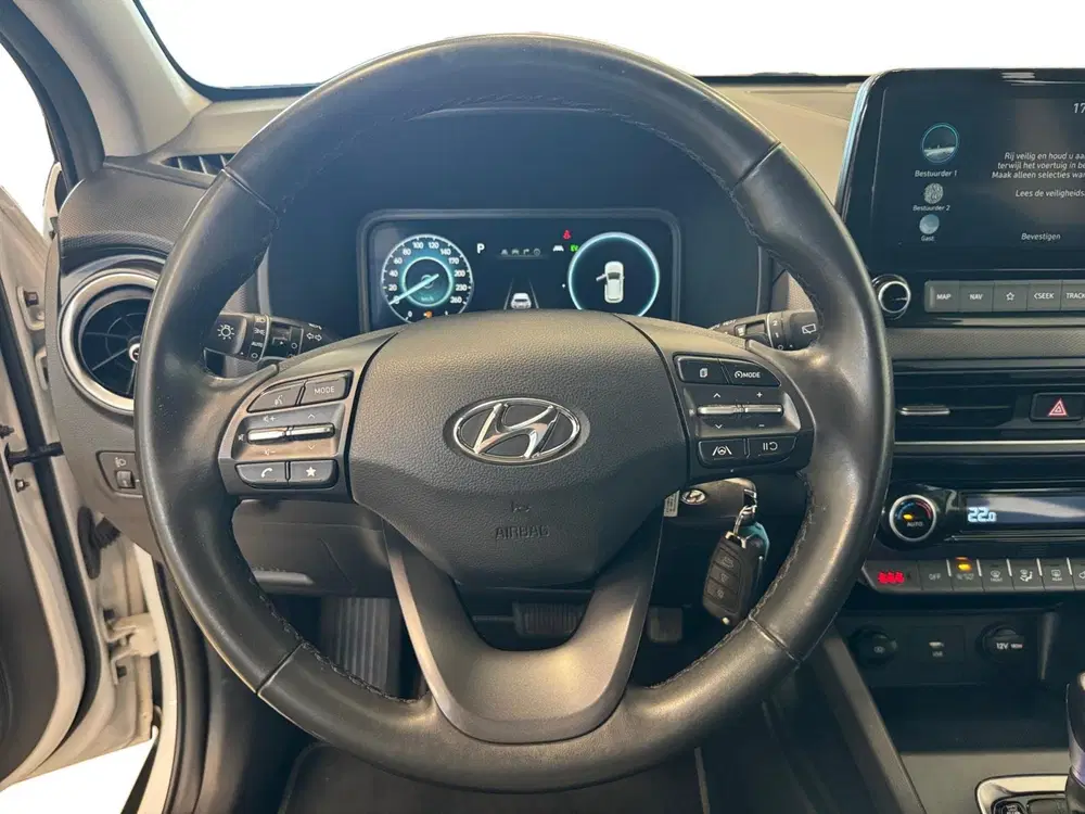 Hyundai KONA 1.6 HYBRID uit 2023, foto 11