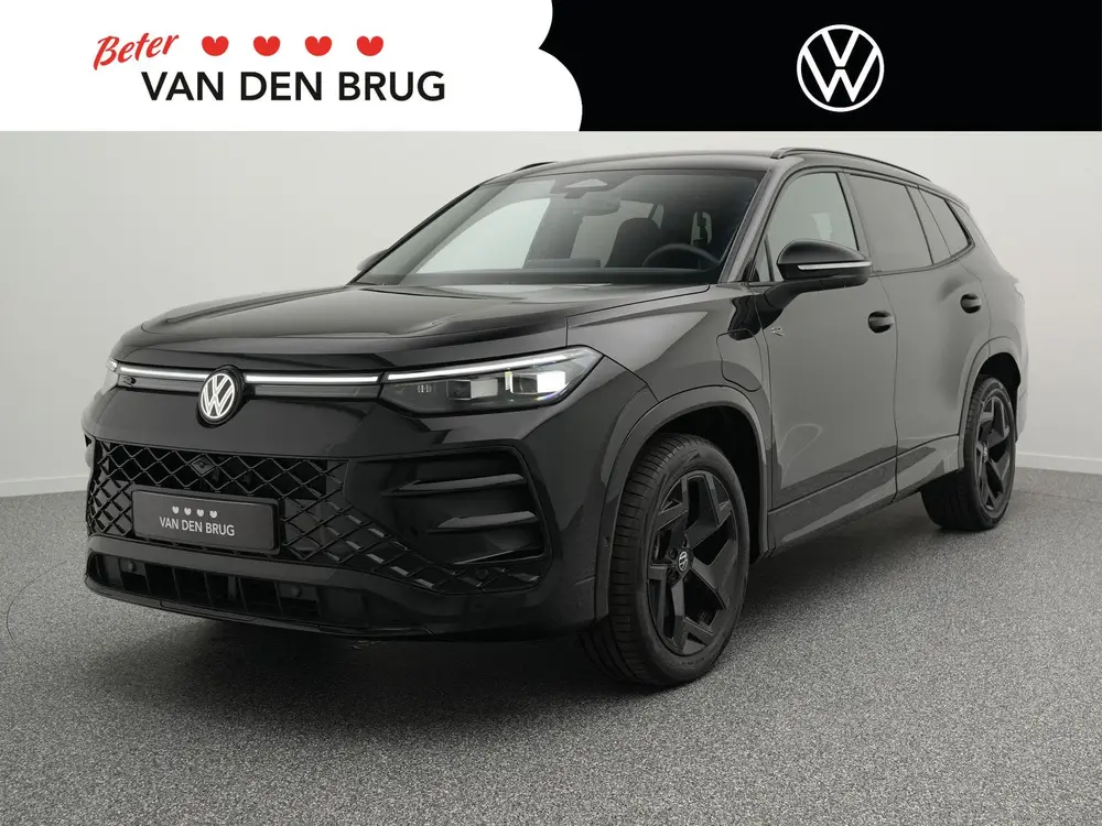 Volkswagen Tayron R-Line 1.5 eHybrid 272 PK | LED Matrix IQ uit 2025
