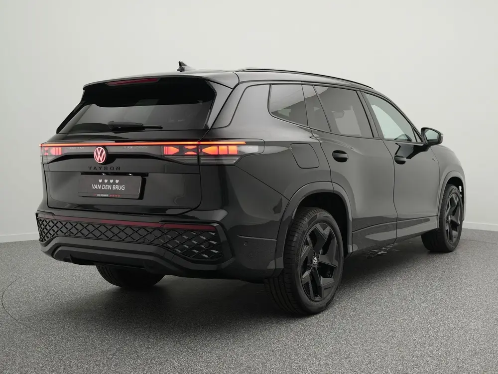 Volkswagen Tayron R-Line 1.5 eHybrid 272 PK | LED Matrix IQ uit 2025, foto 2