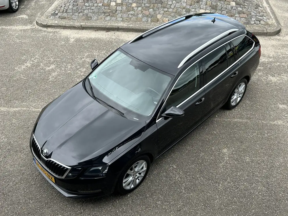 Skoda Octavia 1.0 TSI Greentech Business Edition NAVI uit 2019, foto 2
