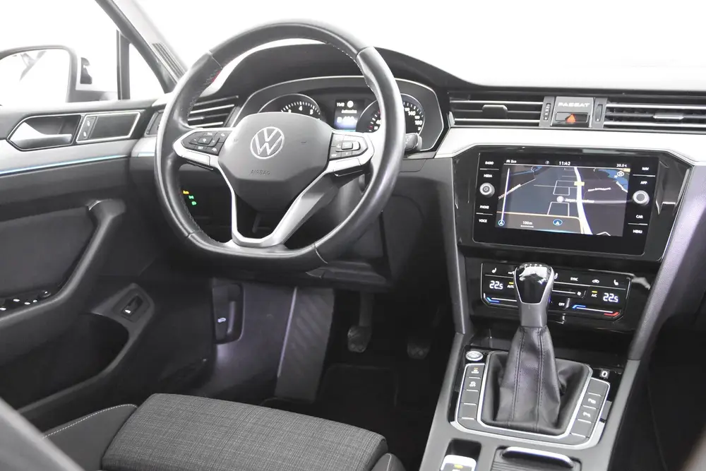 Volkswagen Passat Variant 1.5 TSI *1ste Eigenaar*Panoramadak uit 2021, foto 14
