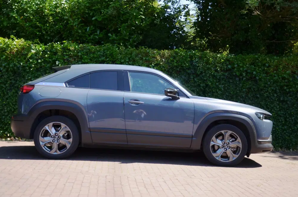 Mazda MX-30 e-SkyActiv 145 First Edition 36 kWh Mazda uit 2020, foto 2