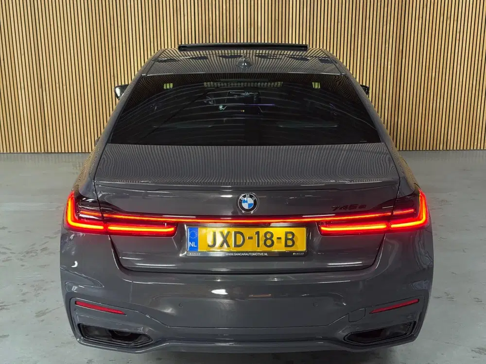 BMW 7-serie 745e High Executive uit 2020, foto 13