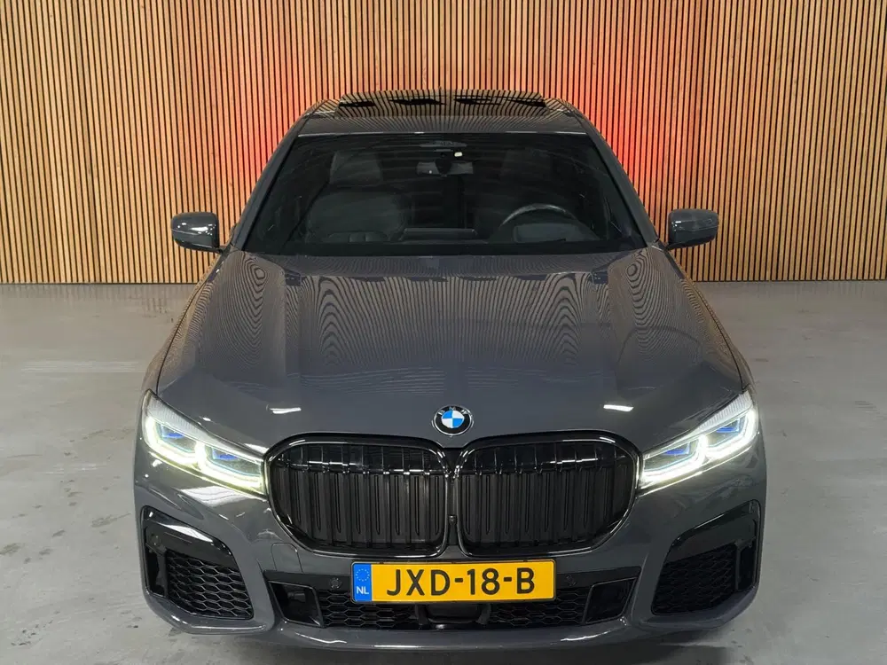 BMW 7-serie 745e High Executive uit 2020, foto 14