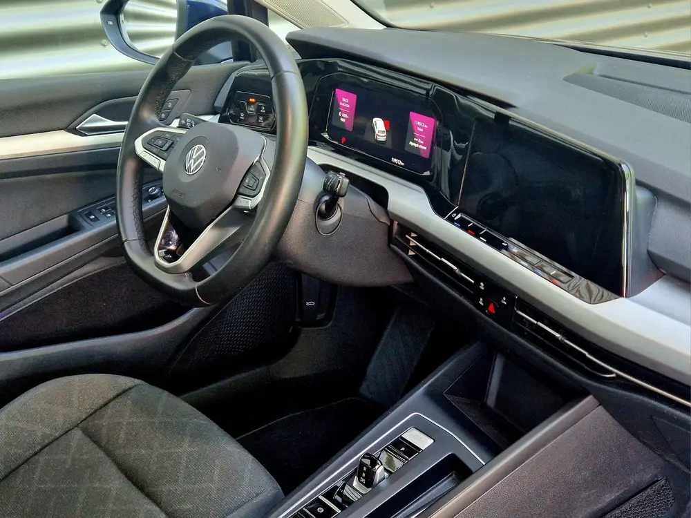 Volkswagen GOLF 1.0 eTSI Life Business / Carplay / Stoelverw uit 2022, foto 4