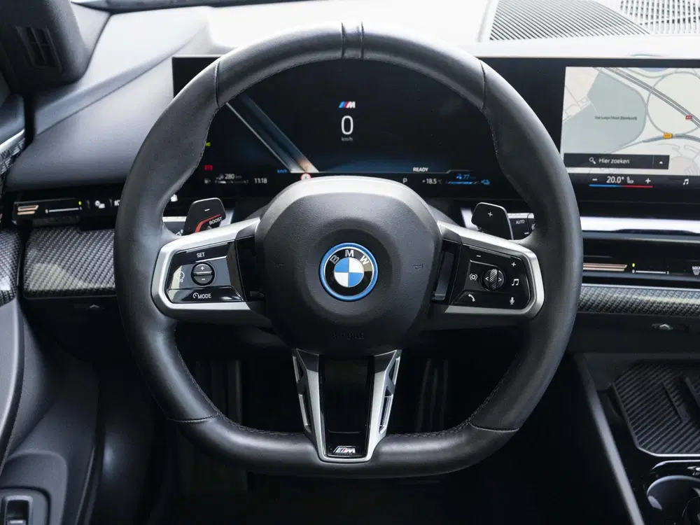 BMW 5-serie Touring 530e uit 2025, foto 10