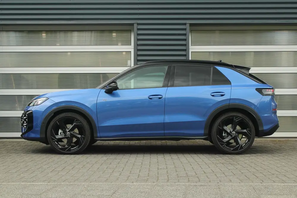 Volkswagen T-Roc 1.5 eTSI 150pk DSG R-Line First Edition | H uit 2025, foto 11
