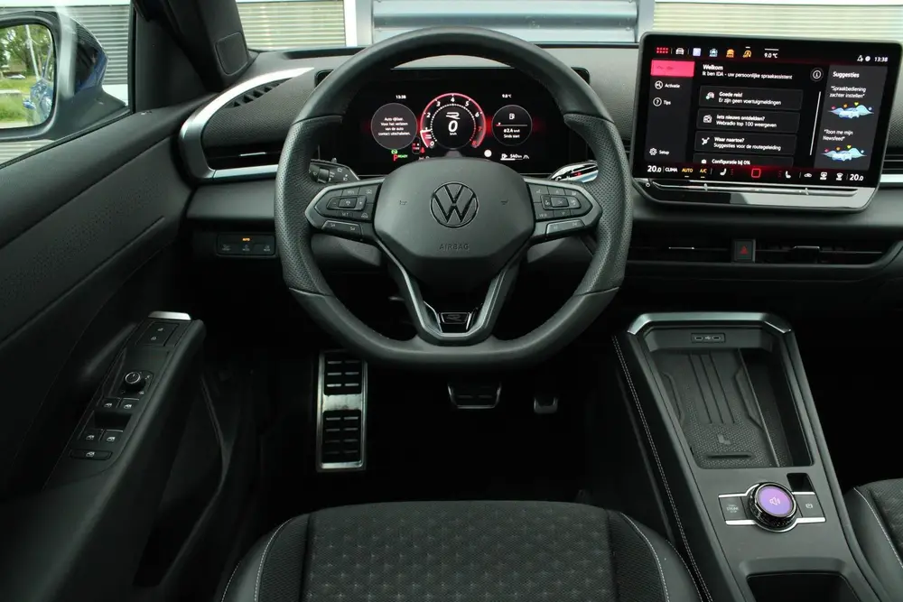 Volkswagen T-Roc 1.5 eTSI 150pk DSG R-Line First Edition | H uit 2025, foto 19