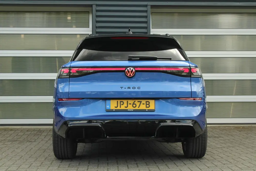 Volkswagen T-Roc 1.5 eTSI 150pk DSG R-Line First Edition | H uit 2025, foto 9
