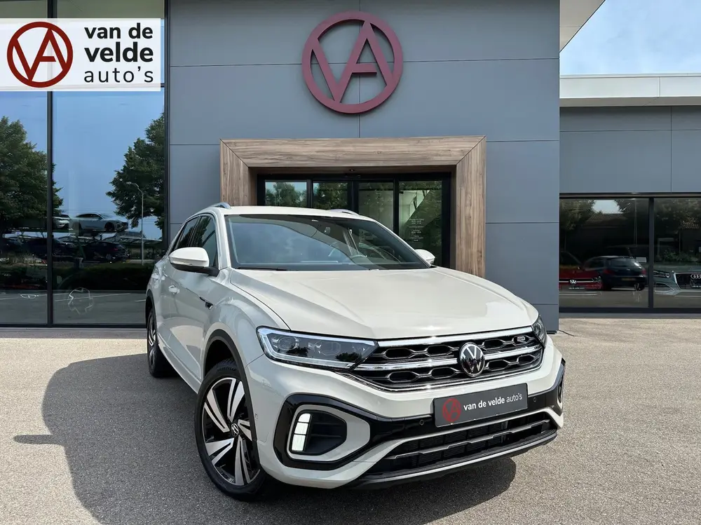 Volkswagen T-Roc 1.5 TSI 150pk DSG R-Line | Camera | Keyless uit 2024