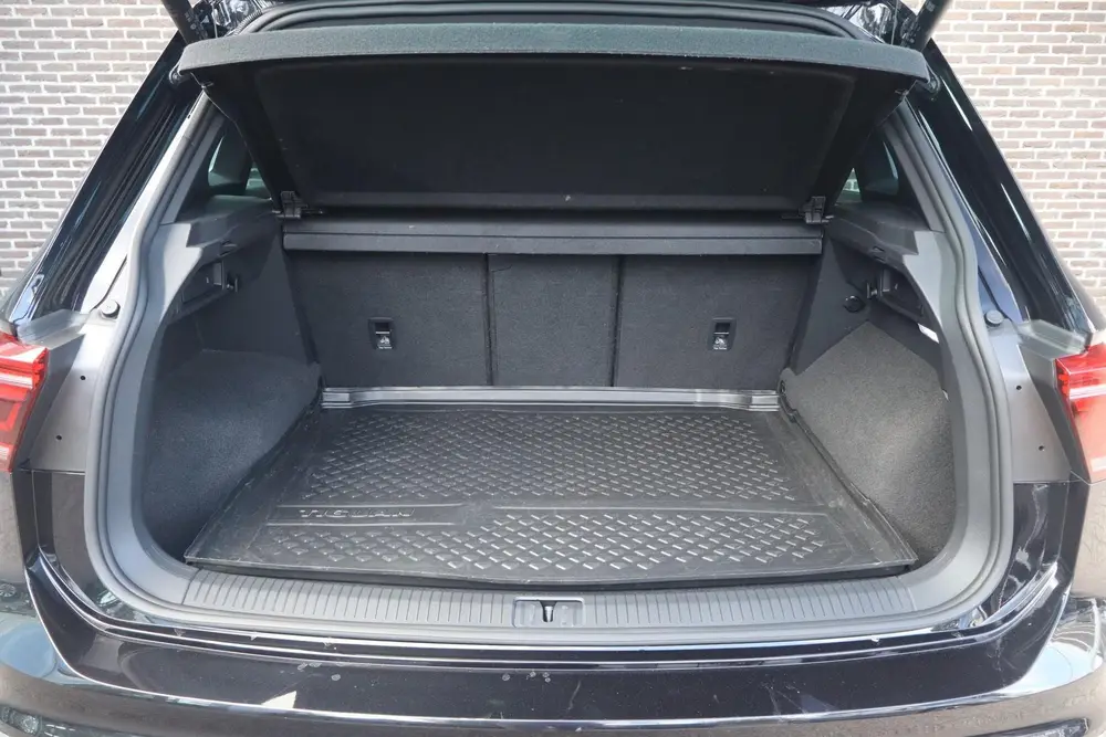 Volkswagen Tiguan 1.5 TSI 150pk DSG R-Line Business+ | Panor uit 2022, foto 19