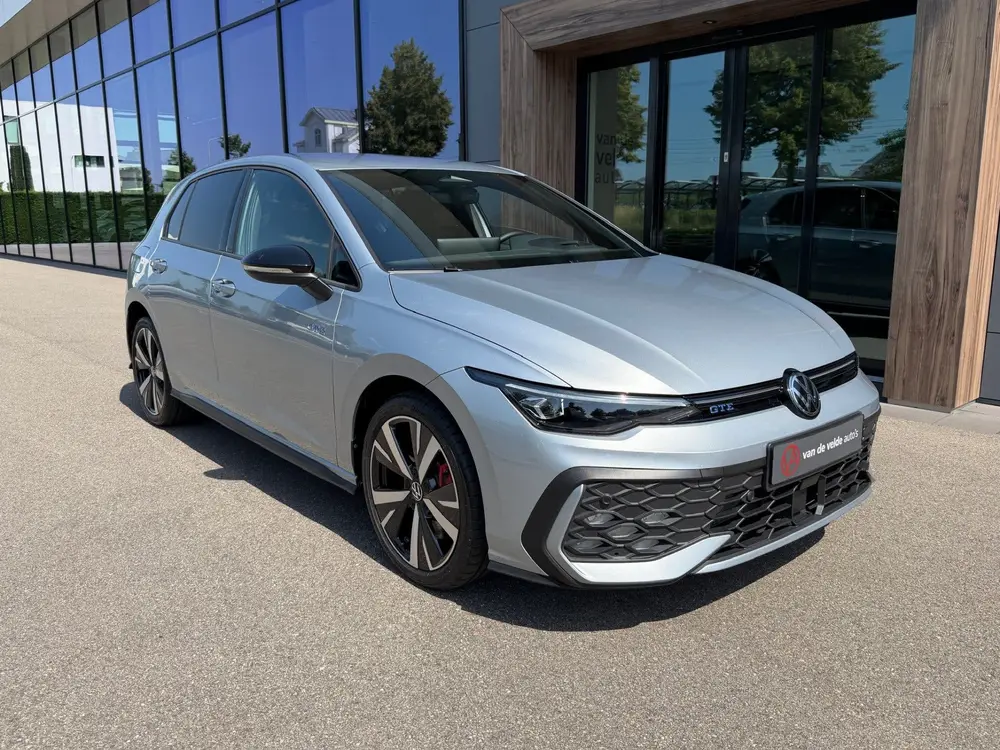 Volkswagen Golf 1.5 272pk eHybrid GTE | Trekhaak | Led mistl uit 2025, foto 4