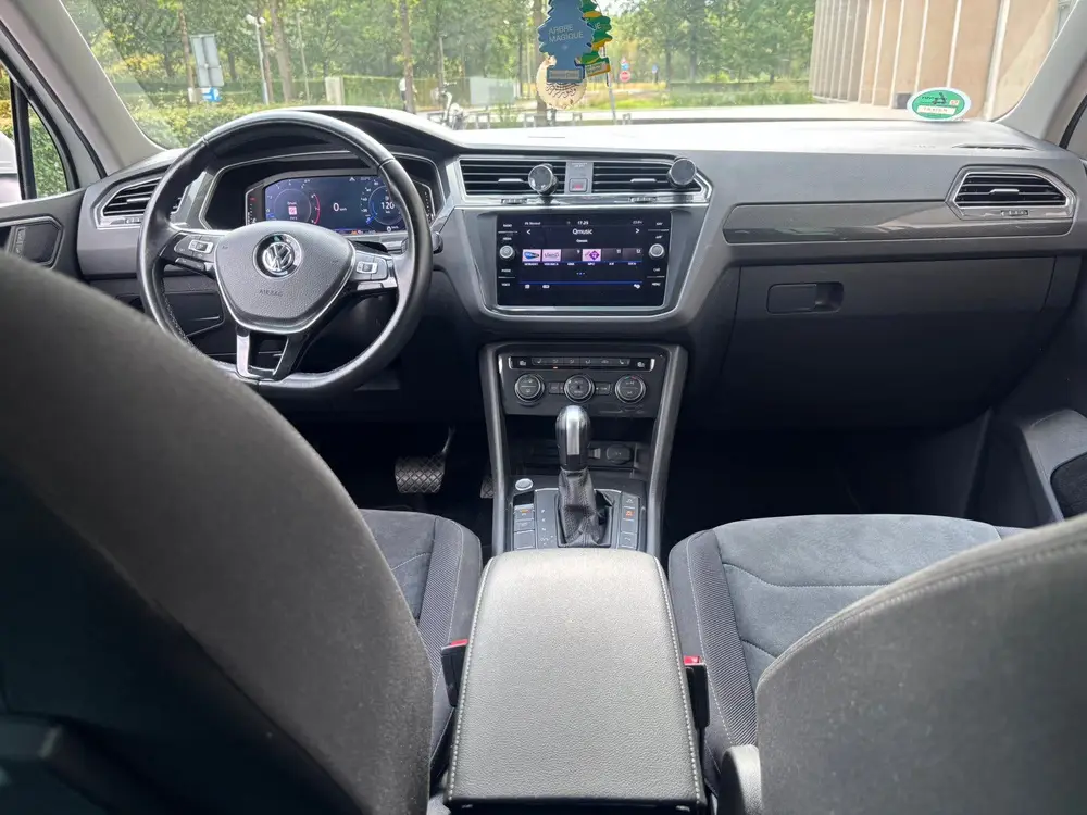 Volkswagen Tiguan 1.5 TSI ACT 150pk DSG 2020 Wit uit 2020, foto 17