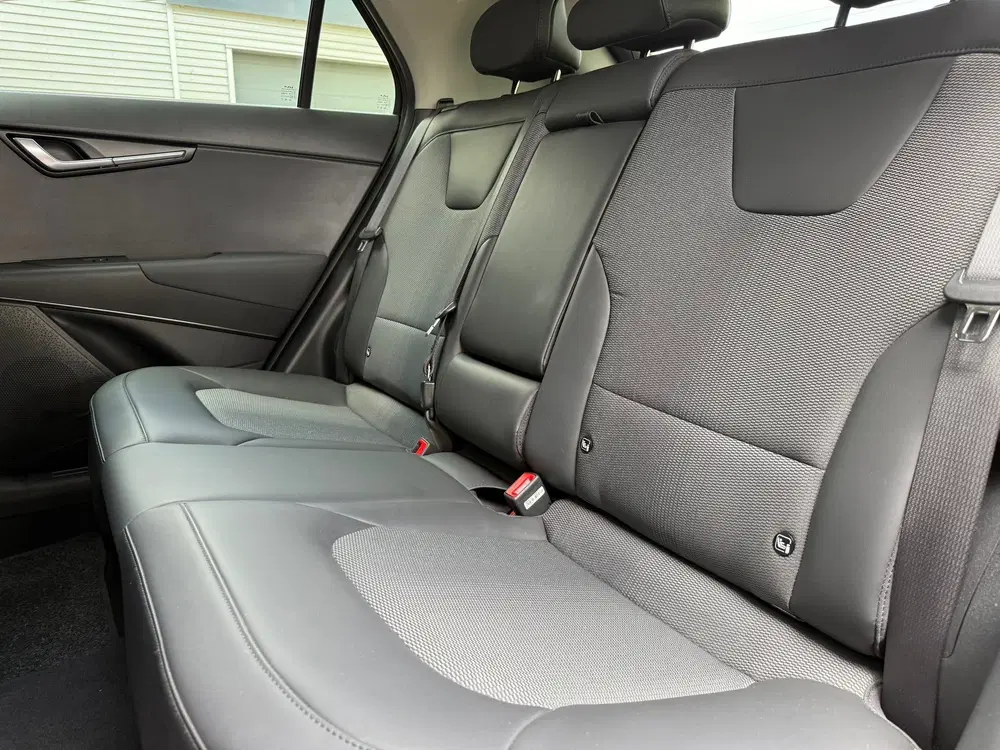 Kia Niro 1.6 GDi Hybrid DynamicPlusLine uit 2023, foto 16