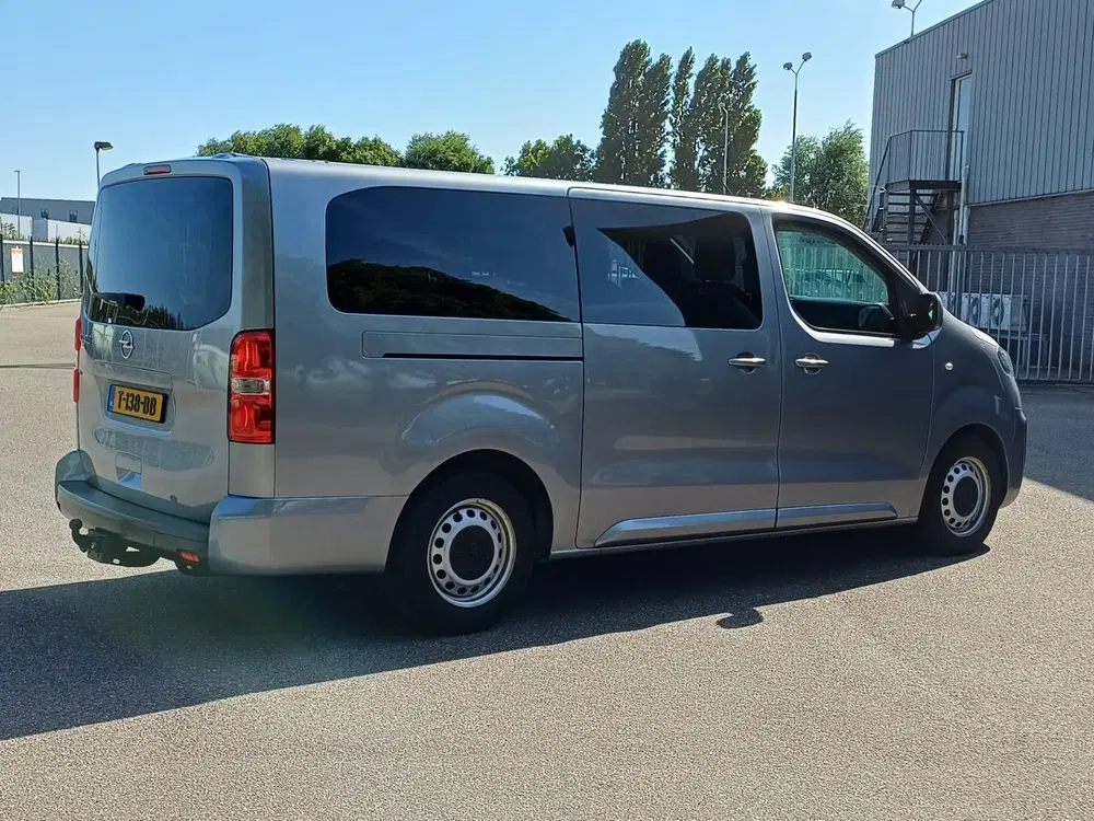 Opel Vivaro 2.0 CDTI L3H1 AUTOMAAT 145 PK uit 2021, foto 3