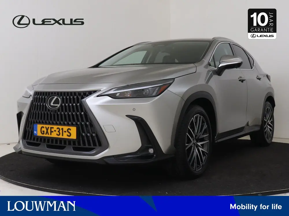 Lexus NX 450h+ AWD Luxury Line uit 2024