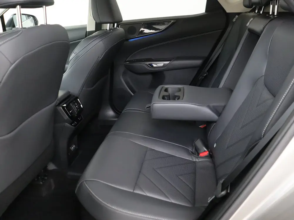 Lexus NX 450h+ AWD Luxury Line uit 2024, foto 16