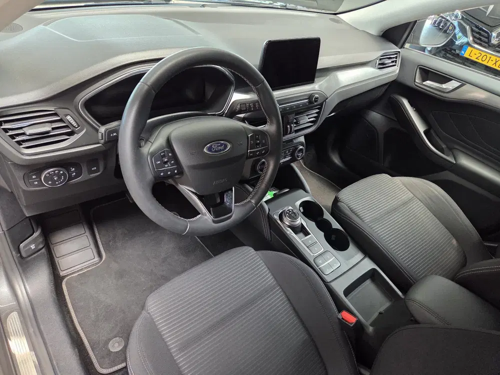 Ford Focus 1.0 EcoBoost Titanium X Business uit 2021, foto 14