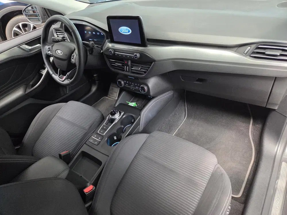 Ford Focus 1.0 EcoBoost Titanium X Business uit 2021, foto 16