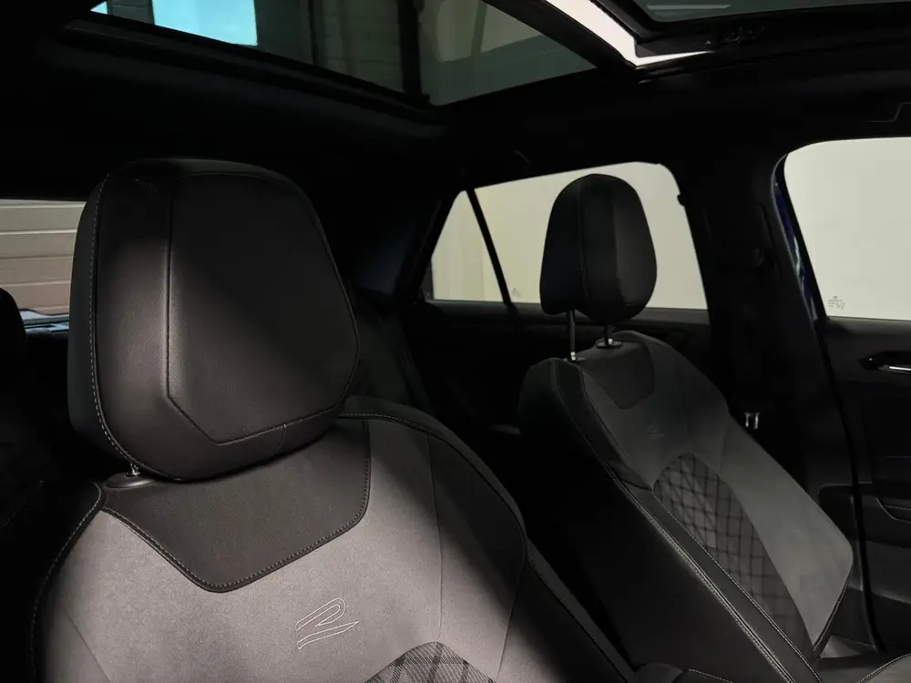 Volkswagen T-Roc 1.5 TSI R-Line PANO CAM BLINDSPOT uit 2022, foto 19