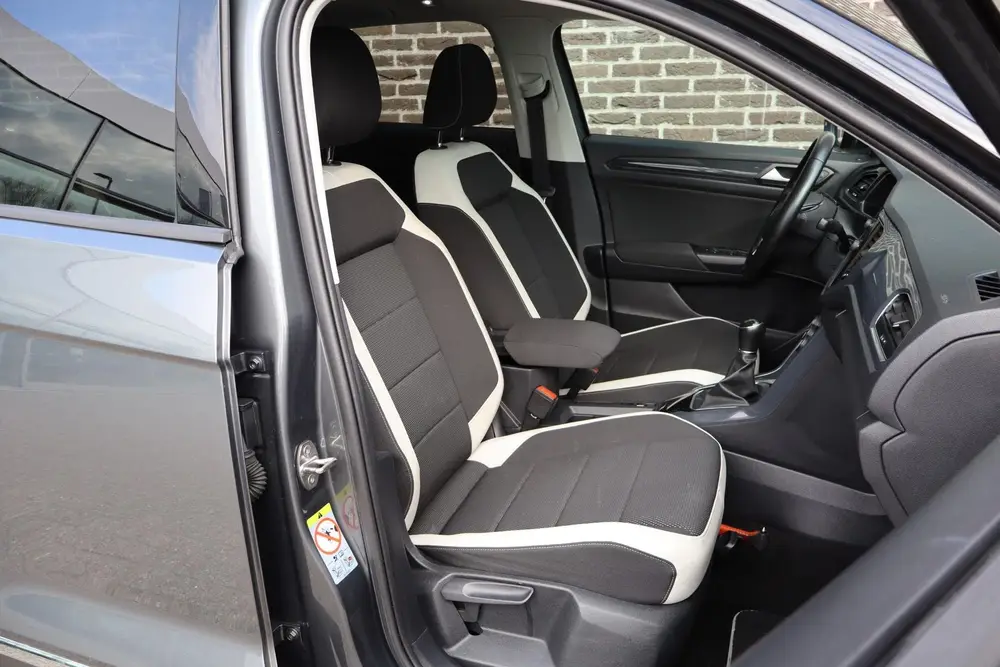 Volkswagen T-Roc 1.5 TSI 150pk Sport | Panoramadak | Beats A uit 2020, foto 17