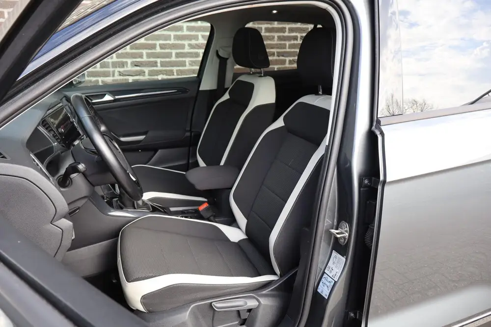 Volkswagen T-Roc 1.5 TSI 150pk Sport | Panoramadak | Beats A uit 2020, foto 4