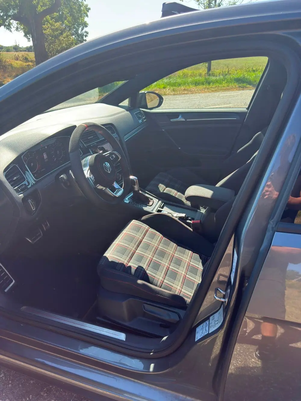 Volkswagen Golf VII Golf 2.0 TSI 245pk 7-DSG 2019 Grijs uit 2019, foto 16