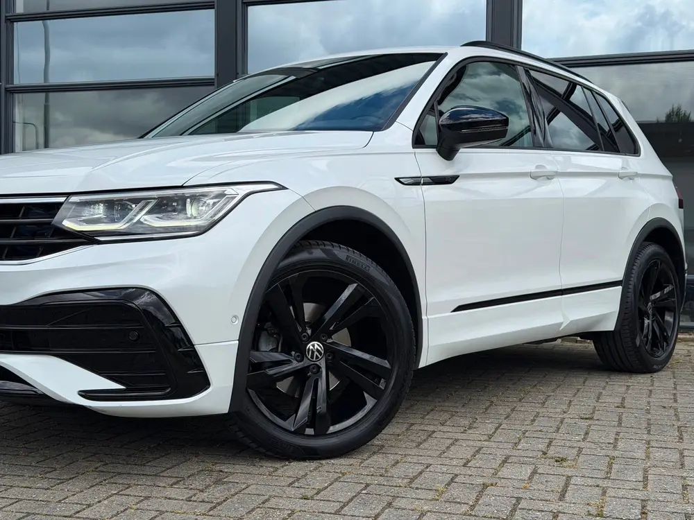 Volkswagen Tiguan 1.5 TSI R-Line Black Style DSG ACC Full Op uit 2021, foto 13
