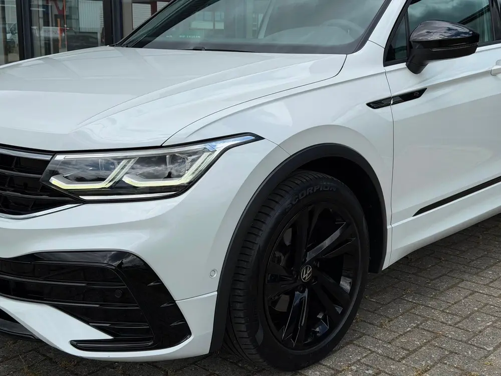Volkswagen Tiguan 1.5 TSI R-Line Black Style DSG ACC Full Op uit 2021, foto 16
