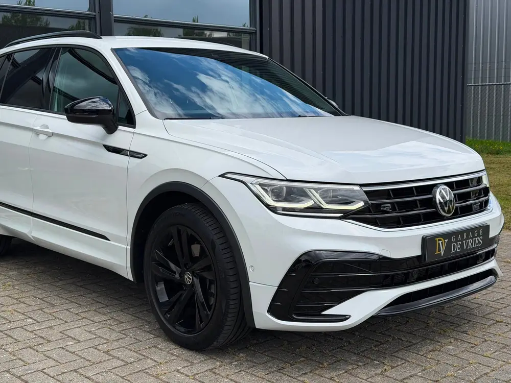 Volkswagen Tiguan 1.5 TSI R-Line Black Style DSG ACC Full Op uit 2021, foto 17