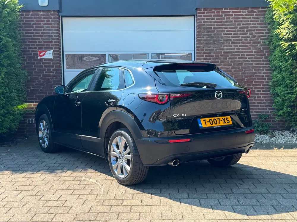 Mazda CX-30 2.0 e-SkyActiv-G M Hybrid Luxury uit 2022, foto 3