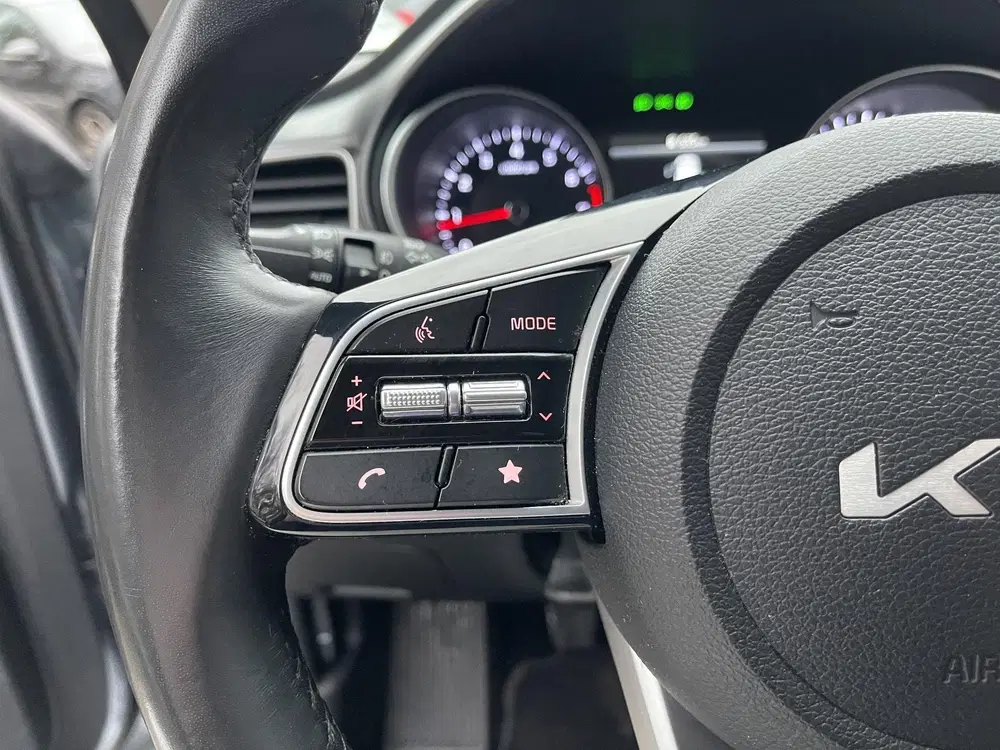 Kia Ceed 1.5 T-GDi DynamicLine Navigatie uit 2023, foto 15