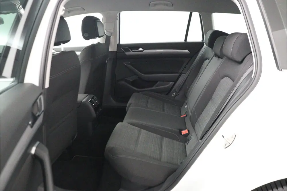 Volkswagen Passat Variant 1.6 TDI Comfort Business | Camera uit 2019, foto 12