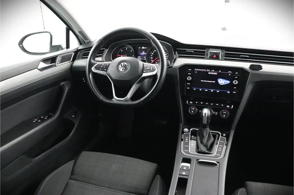 Volkswagen Passat Variant 1.6 TDI Comfort Business | Camera uit 2019, foto 9