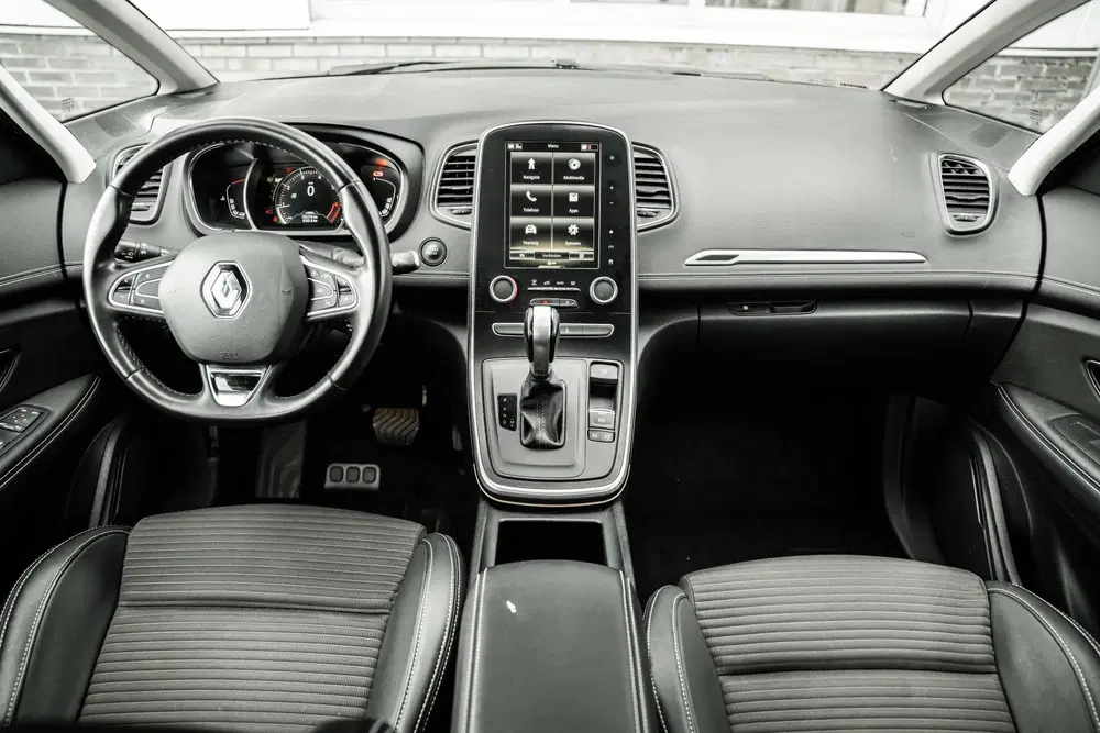 Renault Scenic Scénic 1.3 TCe Intens uit 2019, foto 2