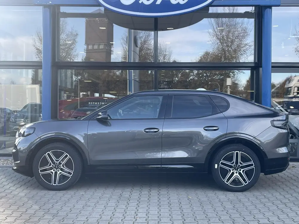 Ford Capri Premium Extended Range RWD 77 kWh uit 2026, foto 8
