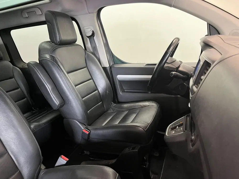 Toyota Proace L2 Extra Range Luxury 75 kWh 8p uit 2022, foto 11