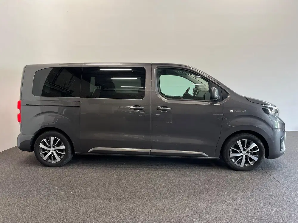 Toyota Proace L2 Extra Range Luxury 75 kWh 8p uit 2022, foto 6