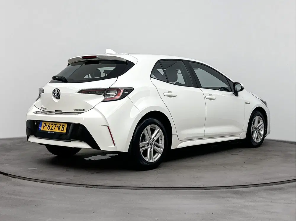Toyota Corolla 1.8 Hybrid Business uit 2022, foto 2