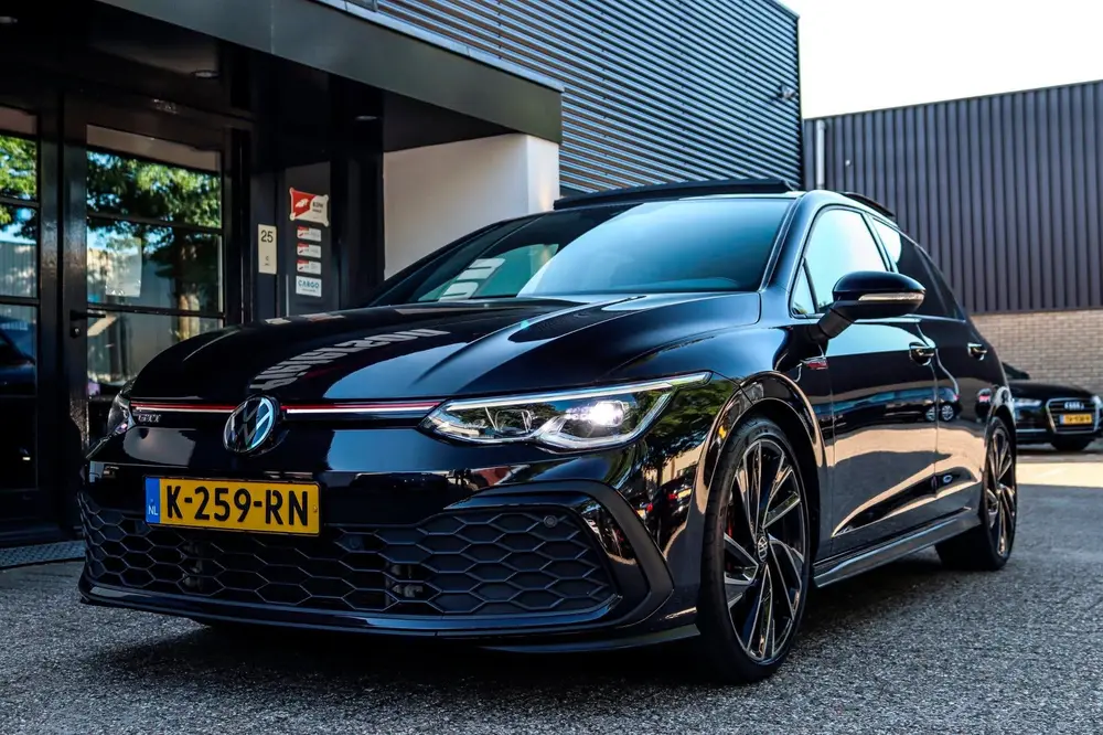 Volkswagen Golf 2.0 TSI GTI PANO IQ LIGHT SFEER CARPLAY uit 2020, foto 5